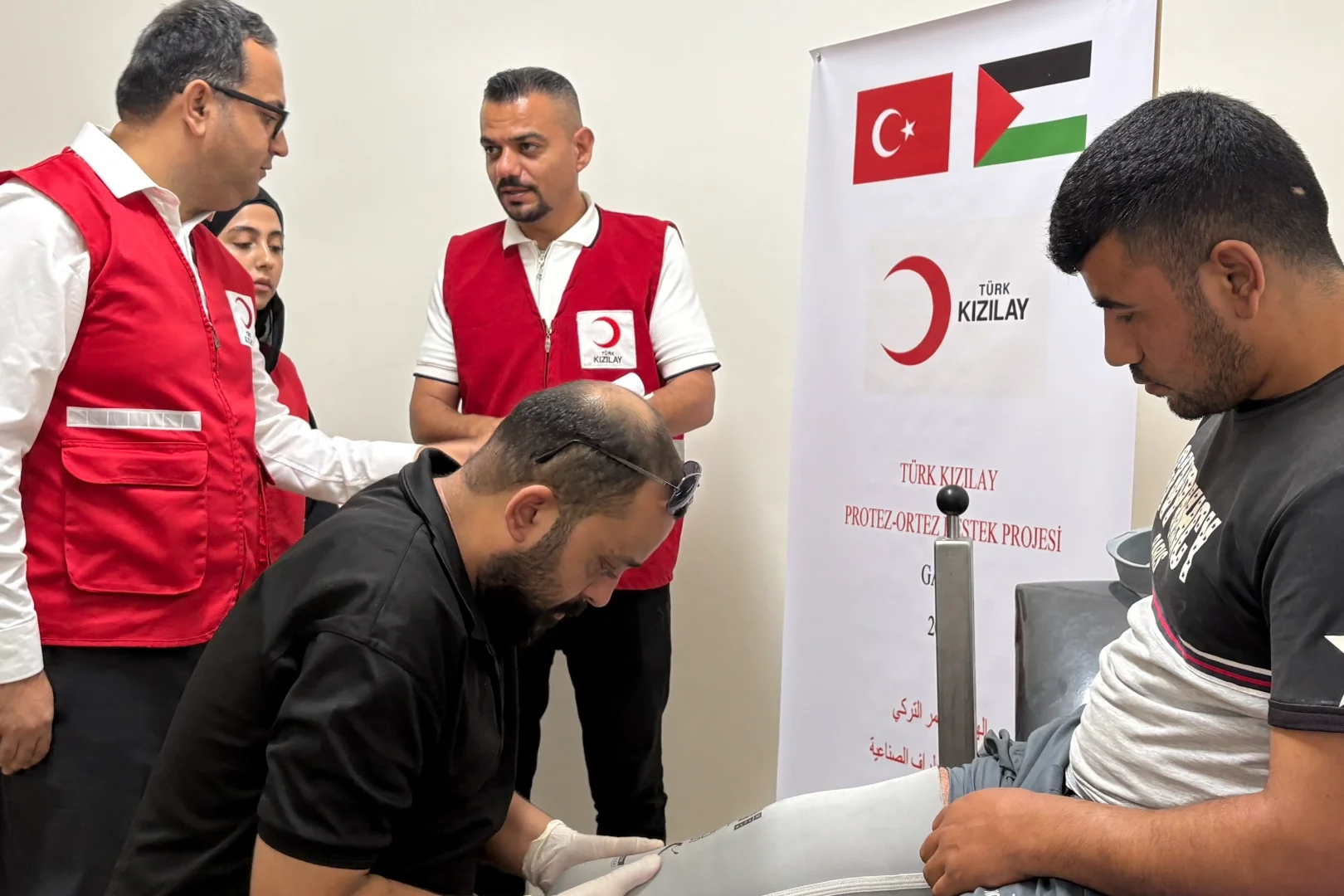 Türk Kızılay Gazze’de Protez Destek Projesi Başlattı